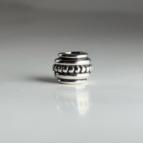 New PANDORA Retired Sterling Silver Five Circle “Hopi” Charm Bead 790301 - Picture 4 of 8